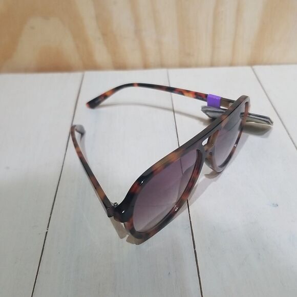 New, Unisex Sunglasses Foster Grant Brown Tort, 100% UVA-UVB Lens Protected - Picture 2 of 7